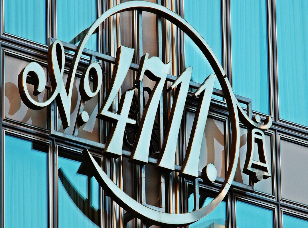 Graphic Design with Ai Gfxtek